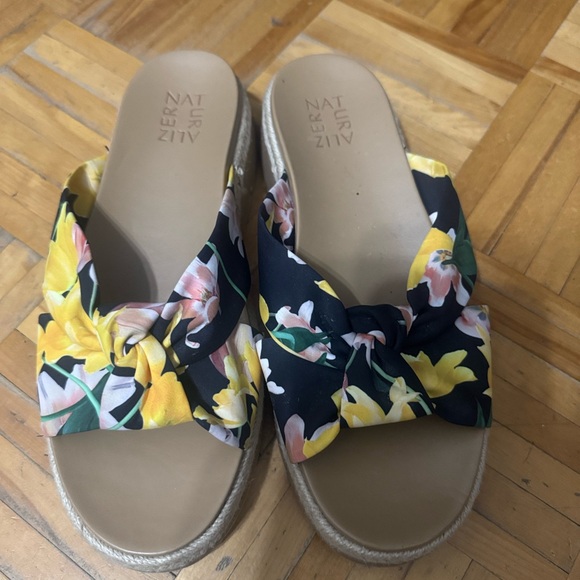 Premium Dayana Slide Sandals - Picture 2 of 2
